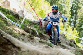 Was looking was wearing wasn't listening weren't looking was snowing was working were sitting were you going 1 today helen is wearing a skirt. Video Tracey Hannah Turns Goals Into Reality In Leogang Pinkbike