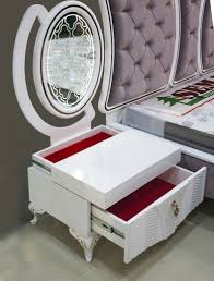 Pin By اسماء احمد On Fikirler Bed Furniture Design Bedroom Bed Design Bed Design