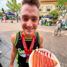 Bobby Morales (@bkardashian14) • Instagram photos and videos