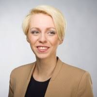 Kvůli technické chybě se totiž objevila na obrazovce dřív, než dostala pokyn z režie. Vladimira Junkova Redaktorka Graficka Editorka Ct24 Ceska Televize Linkedin