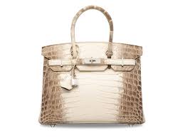 A birkin bag has a simple rectangular shape. Birkin Bag Sets Record Auction Price Of 380 000 For A Handbag Bloomberg