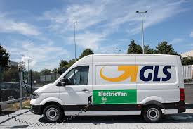 Dhl liefert ihre pakete und päckchen in der regel werktags zwischen 8 uhr und 18 uhr. Ab Oktober Gls Fuhrt Komplett Klimaneutralen Paketversand Ein Logistik Watchblog De