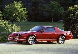 The turning circle of this automobile is 12.60 m. Lost Cars Of The 1980s 1988 92 Chevrolet Camaro 1le Hemmings