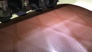 Máy dập lỗ Máy đục lỗ Máy đục lỗ vi tính Máy đục lỗ CNC Máy đục lỗ cnc kết  hợp may ---- Mobile/zalo: 0987 418 185 | By Phân Phối Da