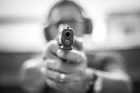 Renato freixo era síndico do condomínio e demitiu seguranças que não podiam fazer 'bico'; O Objetivo Principal Do Presidente E Armar Seus Apoiadores Fanaticos E Colocar A Democracia Na Mira Sul 21