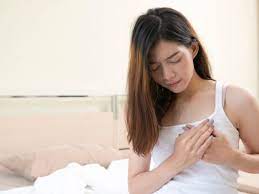 Apakah anda mengalami nyeri pada payudara? 6 Hal Tak Terduga Penyebab Payudara Sakit Apa Saja