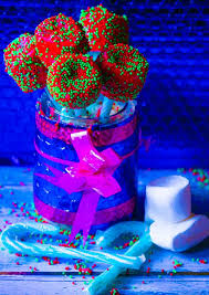 Or instead of layering you can swirl the colors together. Christmas Candy Cane Marshmallow Pops No Bake Marshmallow Dessert For Christmas Recipe Magik