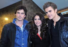 The Vampire Diaries: Why Elena Thinks She Met Stefan First (When Really It  Was Damon)