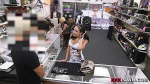 Big titty Latina is a slut for some cash - XXX Pawn