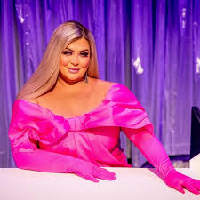 Created by italian designer marcantonio raimondi malerba, the statement piece consists. Gemma Collins Fans Want To See Her Tour With Piers Morgan Essex Live