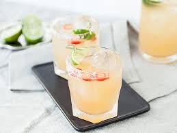 How To Preserve Fresh Herbs Recipe With Video Kitchen Stories Rezept Agavendicksaft Mezcal Nahrwert