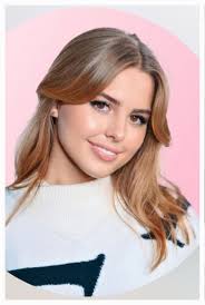 emilylingeofficial IG a year ago Sunny day today ❤️