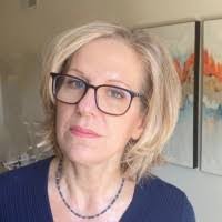 Lori Cummings's Instagram, Twitter & Facebook