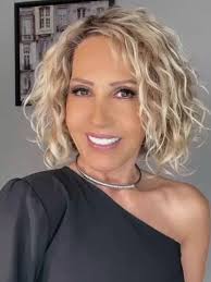 Salon Silvia Galvan Polémica