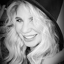 Chester Lacy's Instagram, Twitter & Facebook