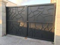 Portail En Fer Deux Battants Dans Le Gard Portail Fer Forge Portail En Fer Portail