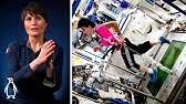 .barbie, naturalmente barbie astronauta, ennesima versione della bambola della mattel che compie 60 leggi anche: Role Models Astronaut Samantha Cristoforetti You Can Be Anything Barbie Youtube