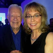 Margo Kendall's Instagram, Twitter & Facebook