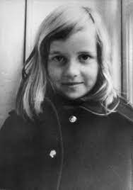 40 Photos Of Princess Diana You Ve Probably Never Seen Before Princess Diana Pictures Princess Diana Birthday Lady Diana Spencer