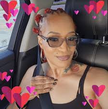 Who is this? 1) Tia Mowry, 2) Naomi Osaka, 3) Tamera Mowry, 4) Kimora Lee  Simmons or 5) Ayesha Curry?