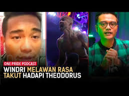 Theo (panggilan theodorus) sukses menjadi juara kelas welter, usai menang knock out (ko) atas ahong. Takut Lawan Theo Windri Patilima Kalau Rasa Takut Pasti Hilang Sendiri One Pride Podcast Tvone