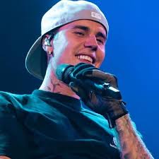 Benson Boone deja claro que quiere marcar su nombre en la industria y no  ser una versión nueva de Justin Bieber, Harry Styles o One Direction 😳 "No  quiero ser lo mismo