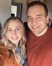 Carley Peters's Instagram, Twitter & Facebook