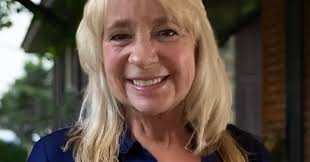 Brenda Coakley's Instagram, Twitter & Facebook