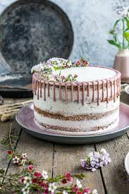 Es kommt am zweiten sonntag im mai. Liebe Verschenken Zum Muttertag Erdbeer Kokos Torte Mit Schwarzem Sesam Mitliebezurtorte