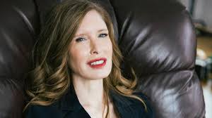 Psychic to the Stars Laura Day Has a Lot of Famous Friends. She's Also Got  Some Advice for Surviving Uncertain Times.