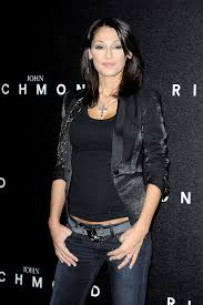 Ospite di pippo anna tatangelo che vinse a 15 anni il festival di sanremo (condotto da pippo baudo) nella sezione nuove. Anna Tatangelo Zimbio
