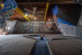 To top it off i love to build… Hangar 18 California S Most Affordable Indoor Rock Climbing Gyms