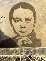 Made this sand art portrait today of #GretaThunberg