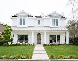 Find the perfect farmhouse exterior stock illustrations from getty images. Modern Farmhouse With Transitional Interiors Home Bunch Interior Design Ideas