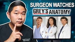 Real Surgeon Reacts to Grey's Anatomy PLANE CRASH AFTERMATH