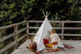 Homeimpro garden solar lights pathway outdoor moon crackle glass globe stake metal lights,waterproof warm white led for. Turns Out There S A Powerful Reason Behind Why Kids Love Building Forts