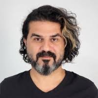 Ara Hagopian's Instagram, Twitter & Facebook