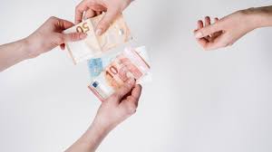 Abfindung zahlt der arbeitgeber im falle einer kündigung um den verdienstausfall zu ersetzen. Abfindung Wer Wann Und Wie Viel Mit Abfindungsrechner