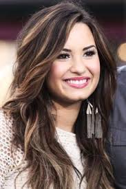 Demi Lovato Hair Highlights Lovato Hairrrrr Hairstyle Hair Style Dark Hair Blonde Highlights Hair Hair Highlights Hair Styles Brown With Blonde Highlights
