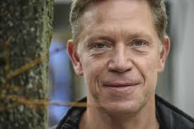 Frømanden skulle også være præst, før historien var virkelig god