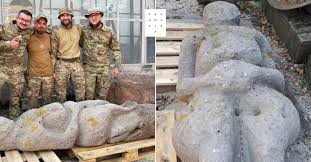 A stone statue, which is almost 1000 years old, was evacuated from Pokrovsk to the Dnipro River - PRAGMATIKA.MEDIA - Ukraine, Kyiv