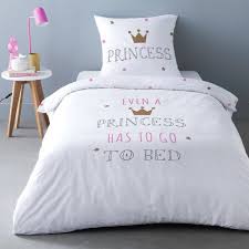 Avec un diadème sur la taie d'oreiller. Housse De Couette Et Une Taie Coton 140 Cm Sleepy Princess Rose Linge De Lit Eminza
