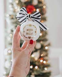 K A Y L A On Instagram Who Says Diy Ornaments Can T Be Classy Not On My Watch Ad This Week I M Working With Suppl Ornaments Diy Ornaments Merry And Bright
