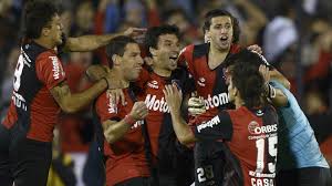 Newell's protagonizó las dos definiciones por penales más largas de la historia de la copa libertadores. El Secreto De Maxi Rodriguez Y Guzman Sobre La Noche Que Eliminaron A Boca De La Libertadores 2013 Goal Com