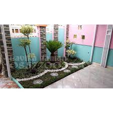 Sejumlah pot berisi bunga berwarna cerah seperti ini pun bisa membuat taman depan rumah menjadi cantik. Paket Pembuatan Taman Minimalis Renovasi Taman Dekorasi Taman Depan Rumah Minimalis Shopee Indonesia