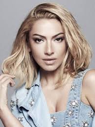 Hadise açıkgöz was born in the town of mol, located near the city of antwerp, on 22 october 1985. Hadise Height Weight Size Body Measurements Biography Wiki Age