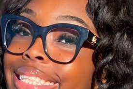 Melody Easterling's Instagram, Twitter & Facebook