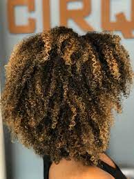 I Specialize In Cutting And Styling Curly Hair Thought You Guys Would Like This Texture I Got To Highlight And Style Curlyhair