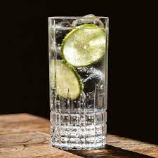 Cousin to the vodka tonic, the vodka soda is even more tart and refreshing. 7 Easy Cocktails To Make With Just Two Ingredients