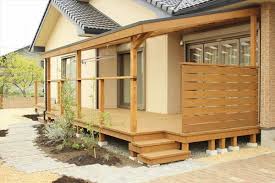 ウッドデッキ屋根後付け工事の費用 価格相場 パティオ パーゴラとパティオ パーゴラ